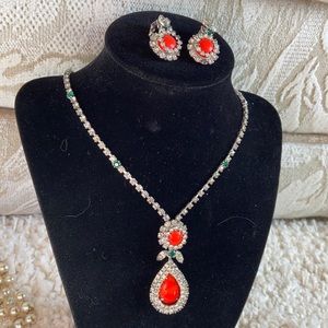 Vintage Hobe Necklace and Earrings